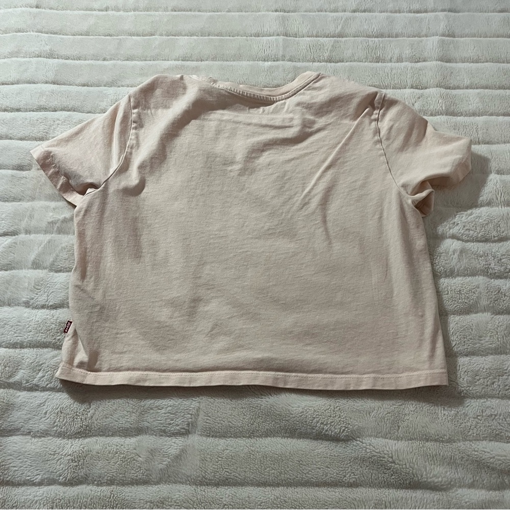 Levi’s Tee - Picture 4 of 4